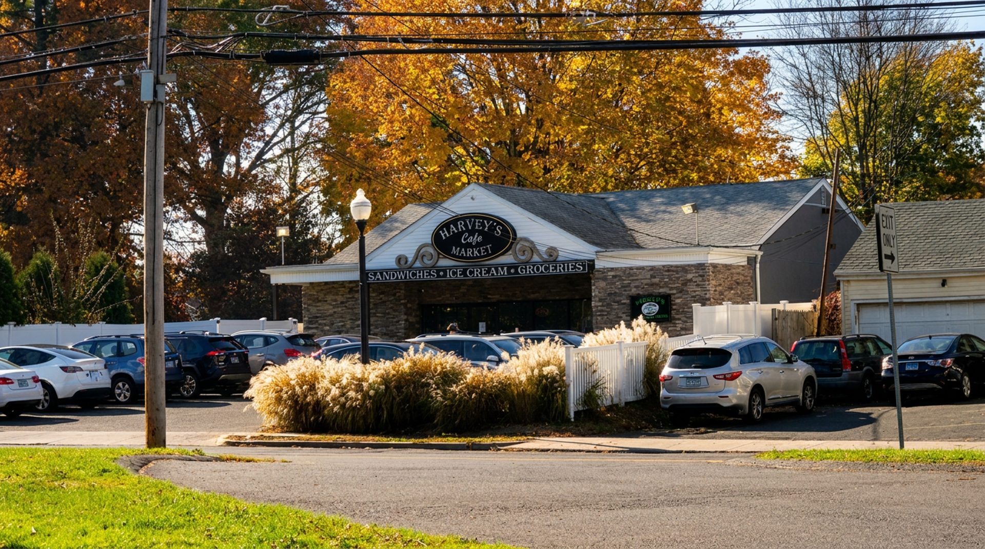 A neighborhood spot on Oakwood Avenue